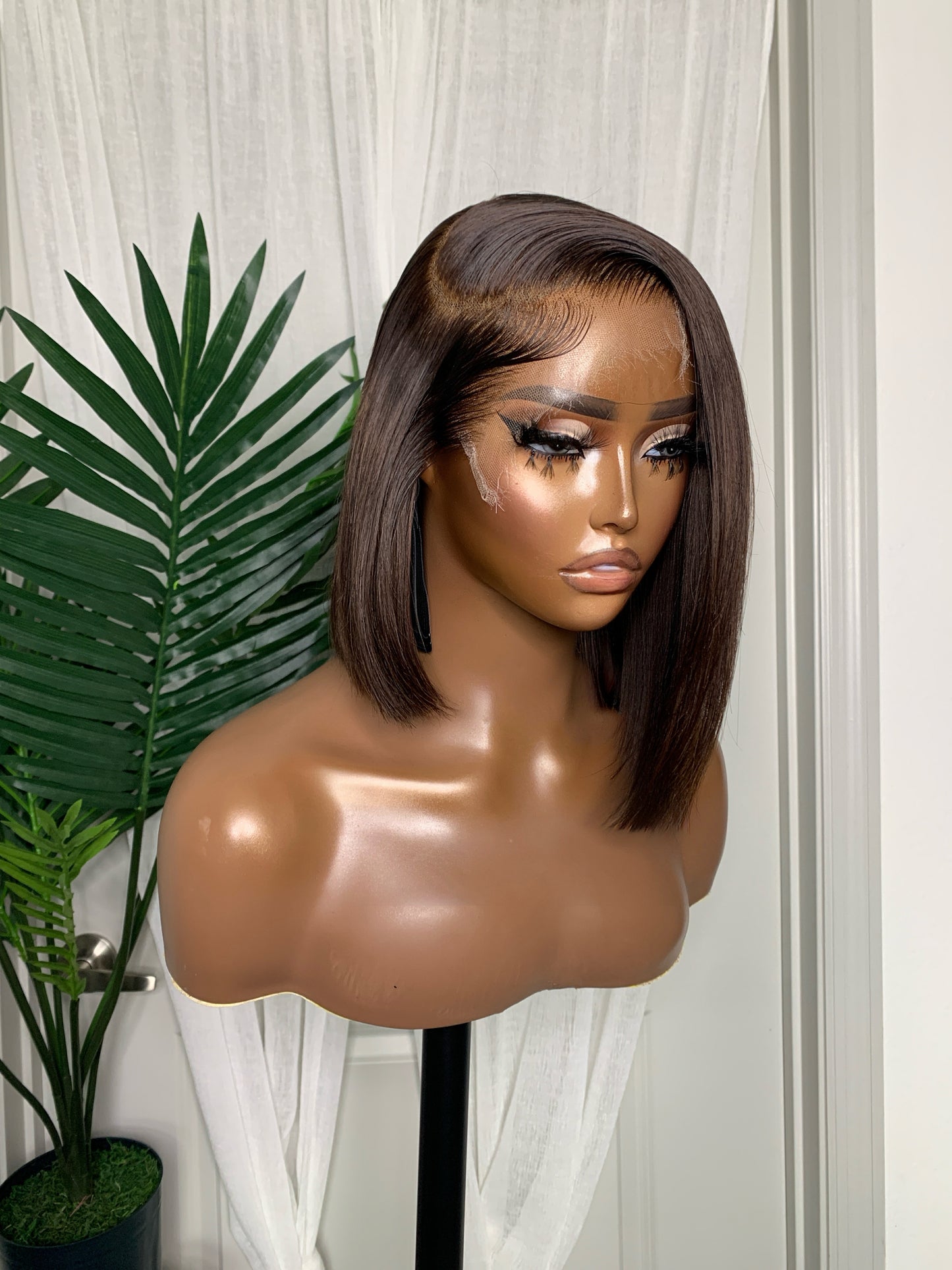 Victoria (Chocolate Brown)- Bob Wig Sale