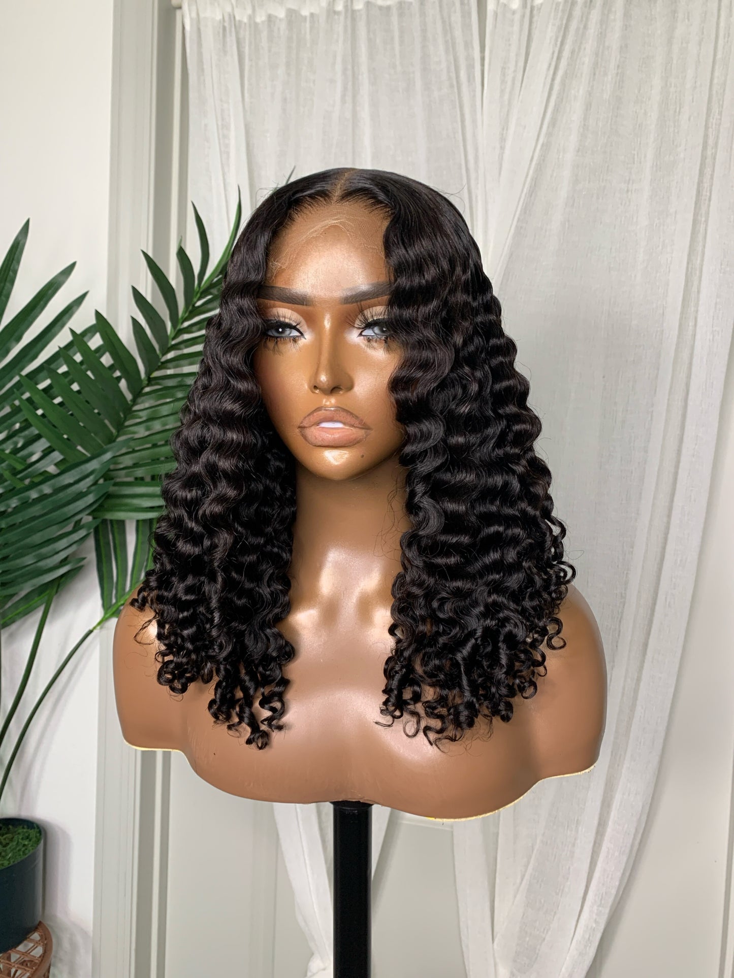 Lani (Spanish Curly) Bob