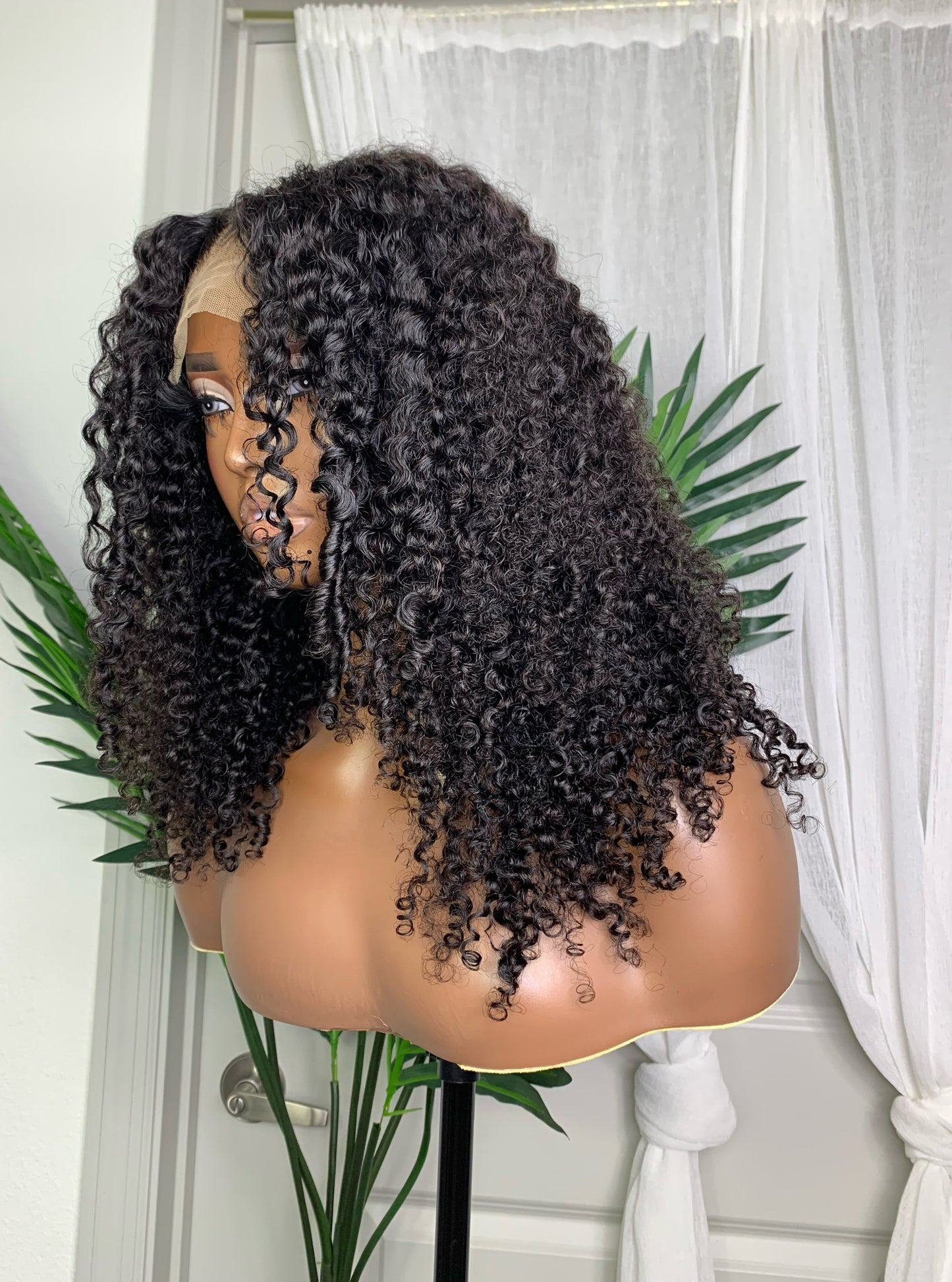Yara- Kinky Curly Texture