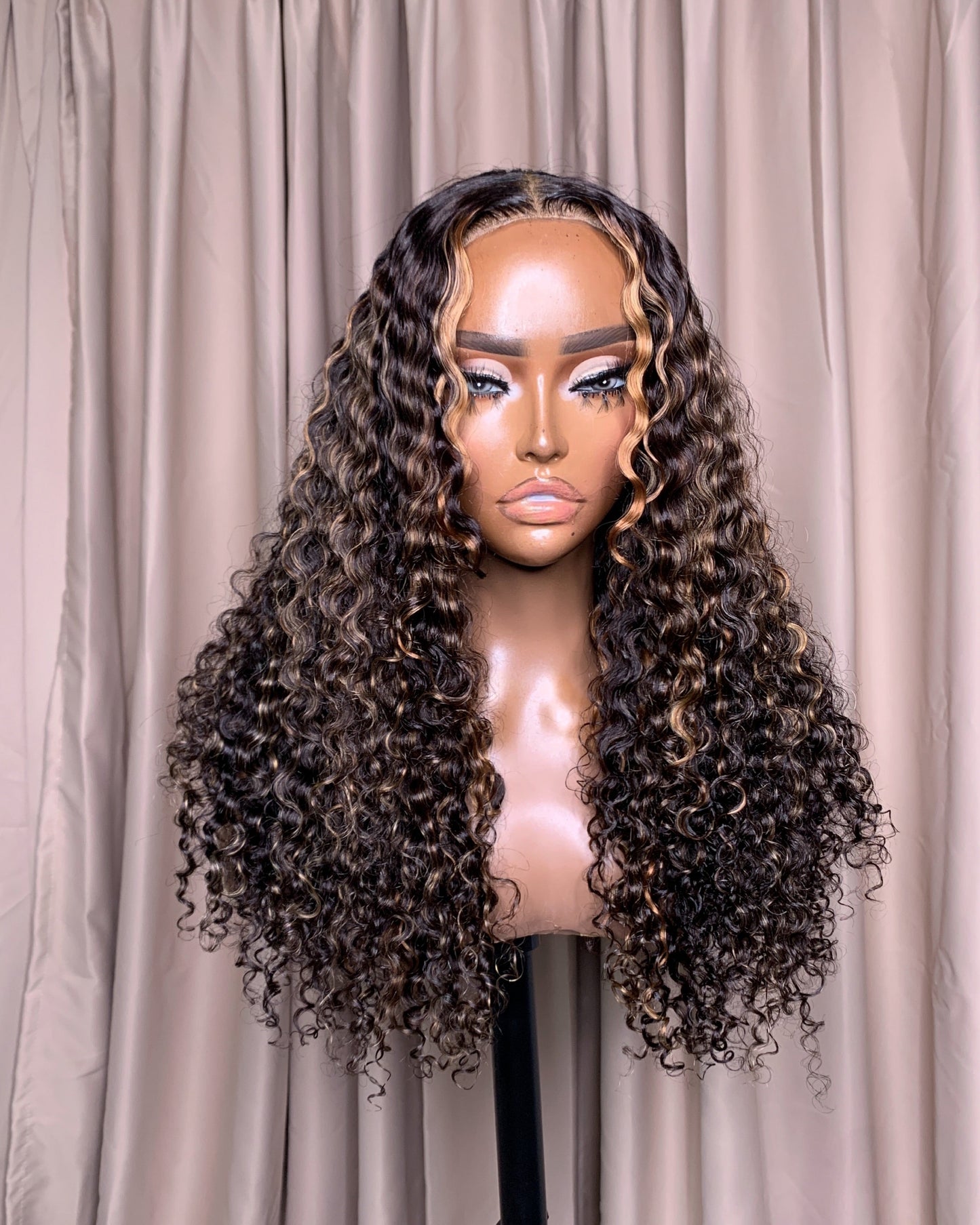 Kaylee- Spanish Curly